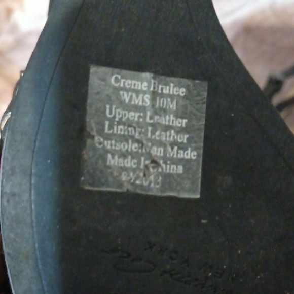 Kenneth Cole Creme Brulee Black Strappy Heels - Picture 7 of 7